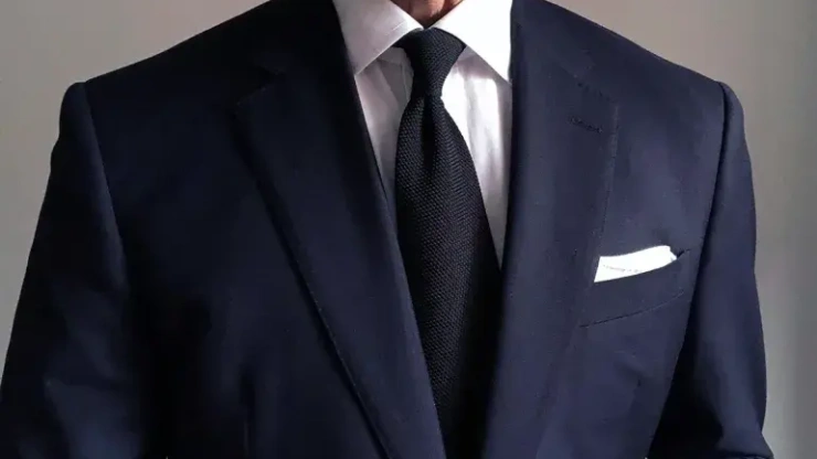 The Best Navy Blue Suit Combinations