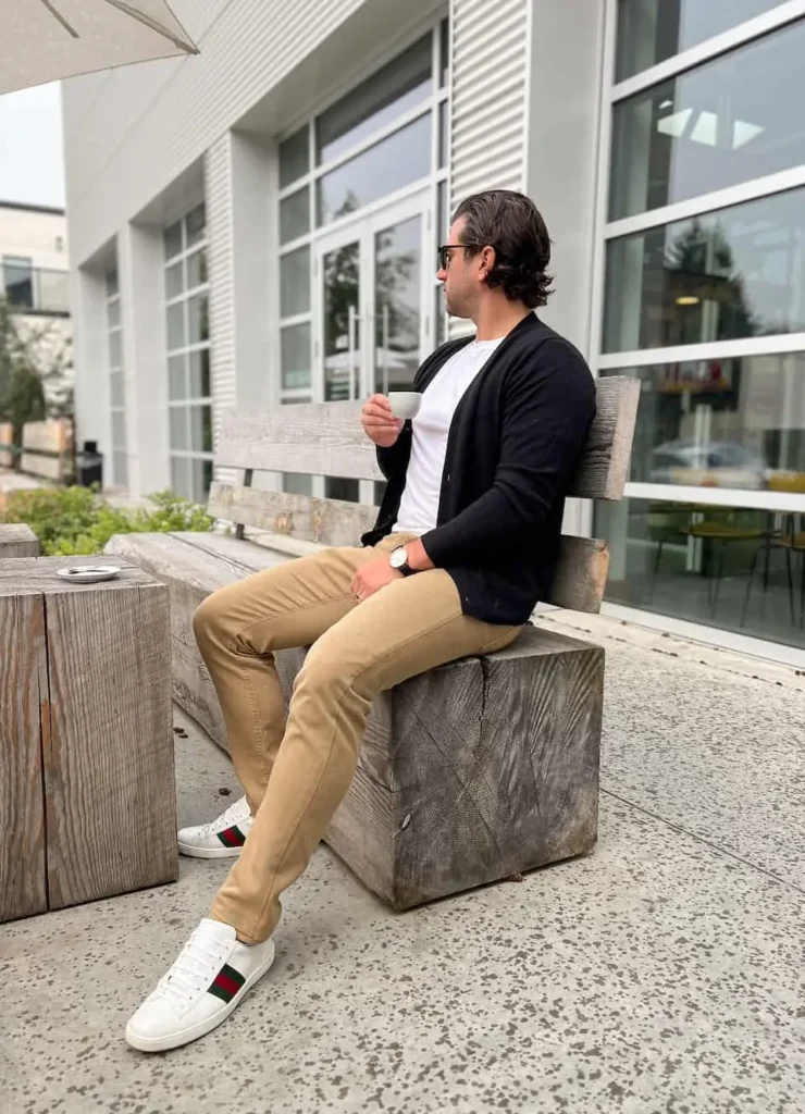 Relaxed and Stylish Brunch Outfit