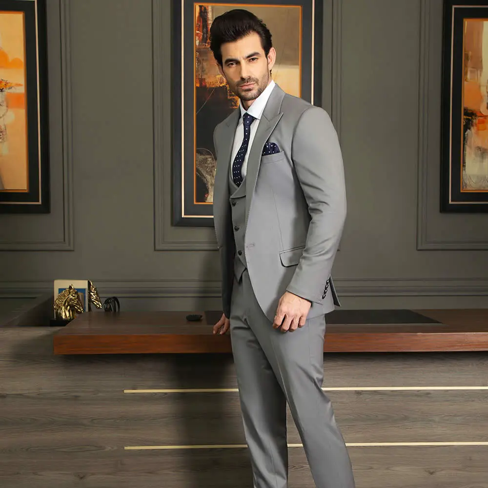 Styling a 3 Piece Suit in Modern Times